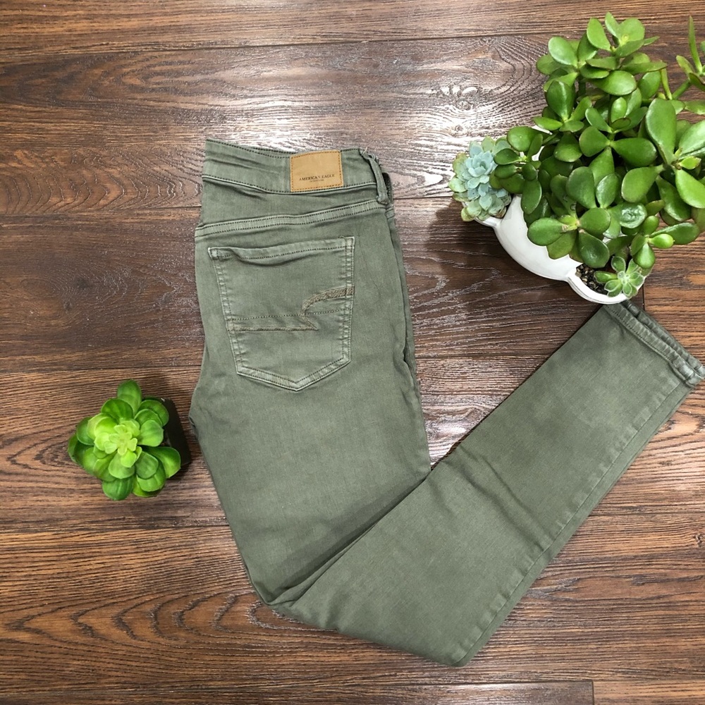 AMERICAN EAGLE GREEN JEANS ✅